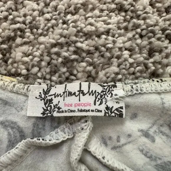 Free People Intimately cream, yellow & navy paisley open back bodysuit S - Picture 6 of 11